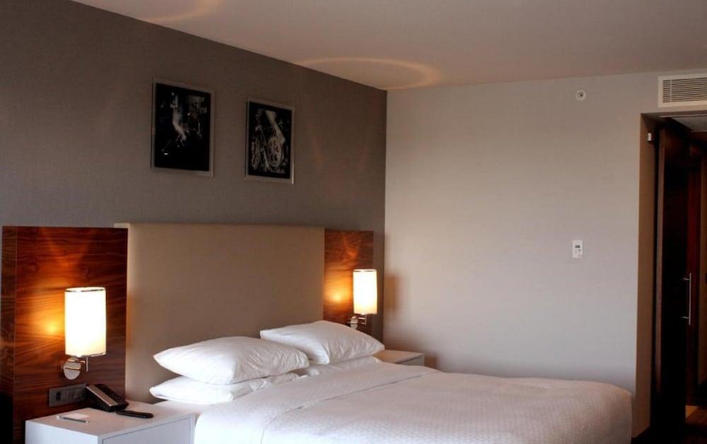 Bof Hotels Business อิสตันบูล ภายนอก รูปภาพ